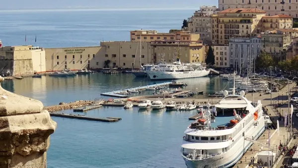 Musolino: "Valorizzeremo Gaeta e il suo porto nell’azione di rilancio del Network" Musolino: "Valorizzeremo Gaeta e il suo porto nell’azione di rilancio del Network"