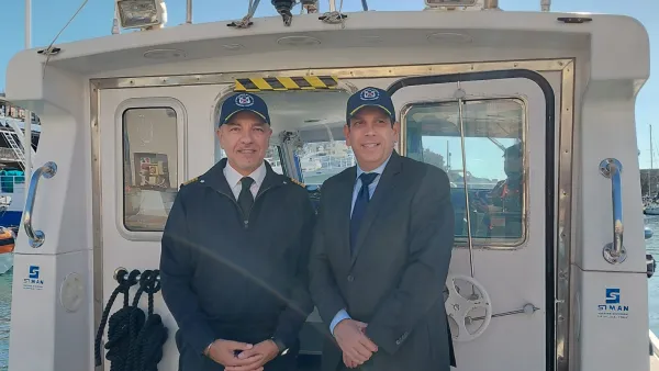 Porto di Civitavecchia. Sopralluogo in mare del Direttore Marittimo del Lazio Cosimo Nicastro e del Commissario straordinario dell'AdSP Raffaele Latrofa Porto di Civitavecchia. Sopralluogo in mare del Direttore Marittimo del Lazio Cosimo Nicastro e del Commissario straordinario dell'AdSP Raffaele Latrofa
