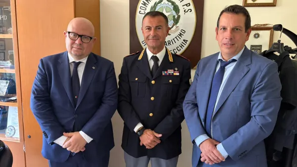 Porto di Civitavecchia, Deidda e Latrofa alla Polizia di Frontiera. L’AdSP: “Conosciamo le criticità, siamo già al lavoro per dare risposte concrete” Porto di Civitavecchia, Deidda e Latrofa alla Polizia di Frontiera. L’AdSP: “Conosciamo le criticità, siamo già al lavoro per dare risposte concrete”